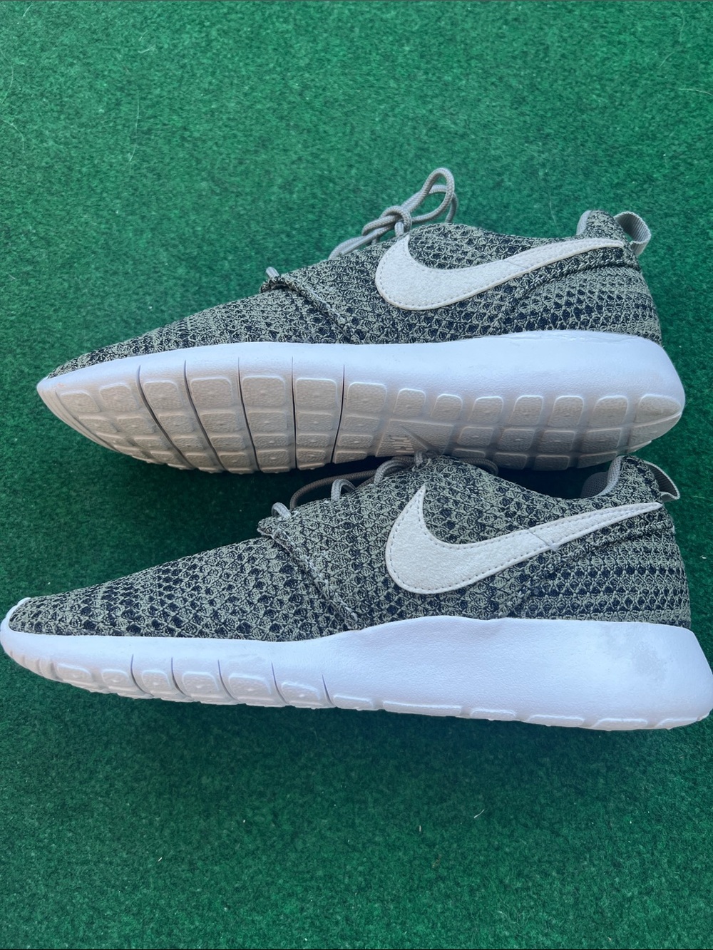 Nike Kids Olive Green and Gray Knit Sneakers